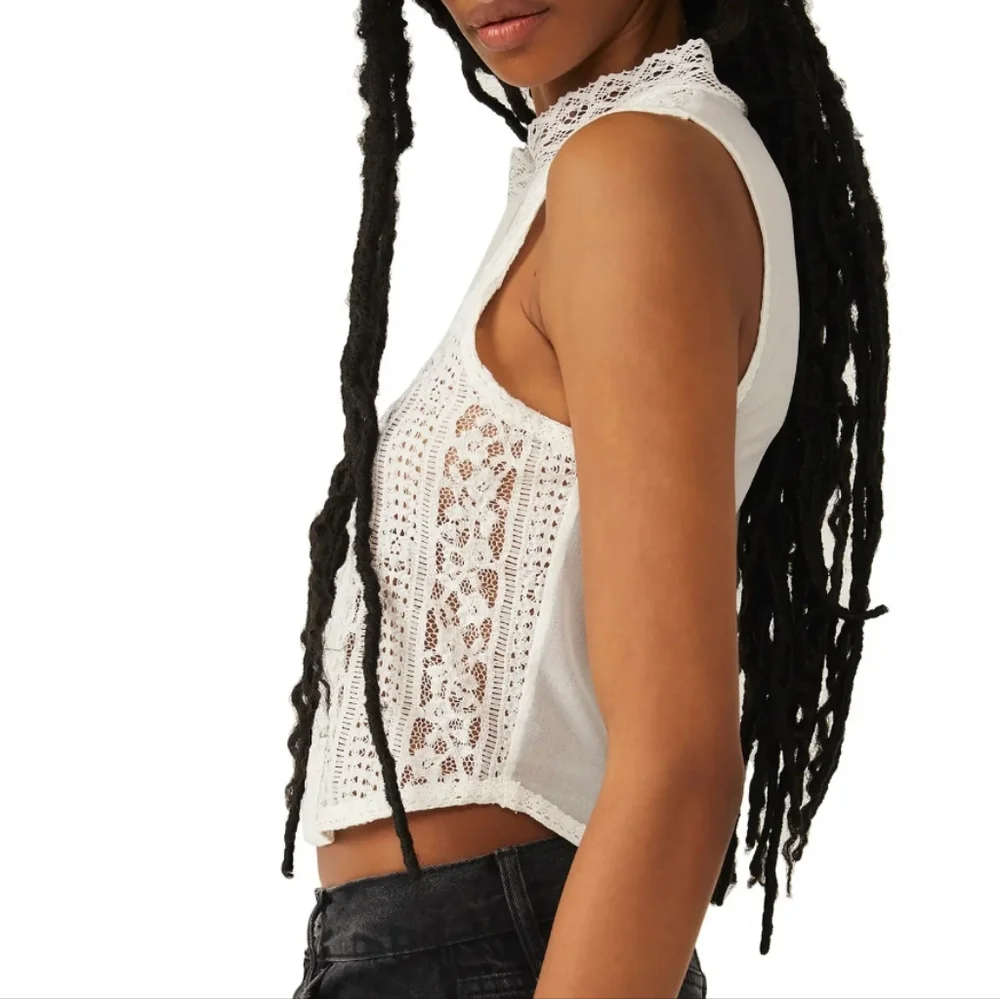 Free People reposhing this
